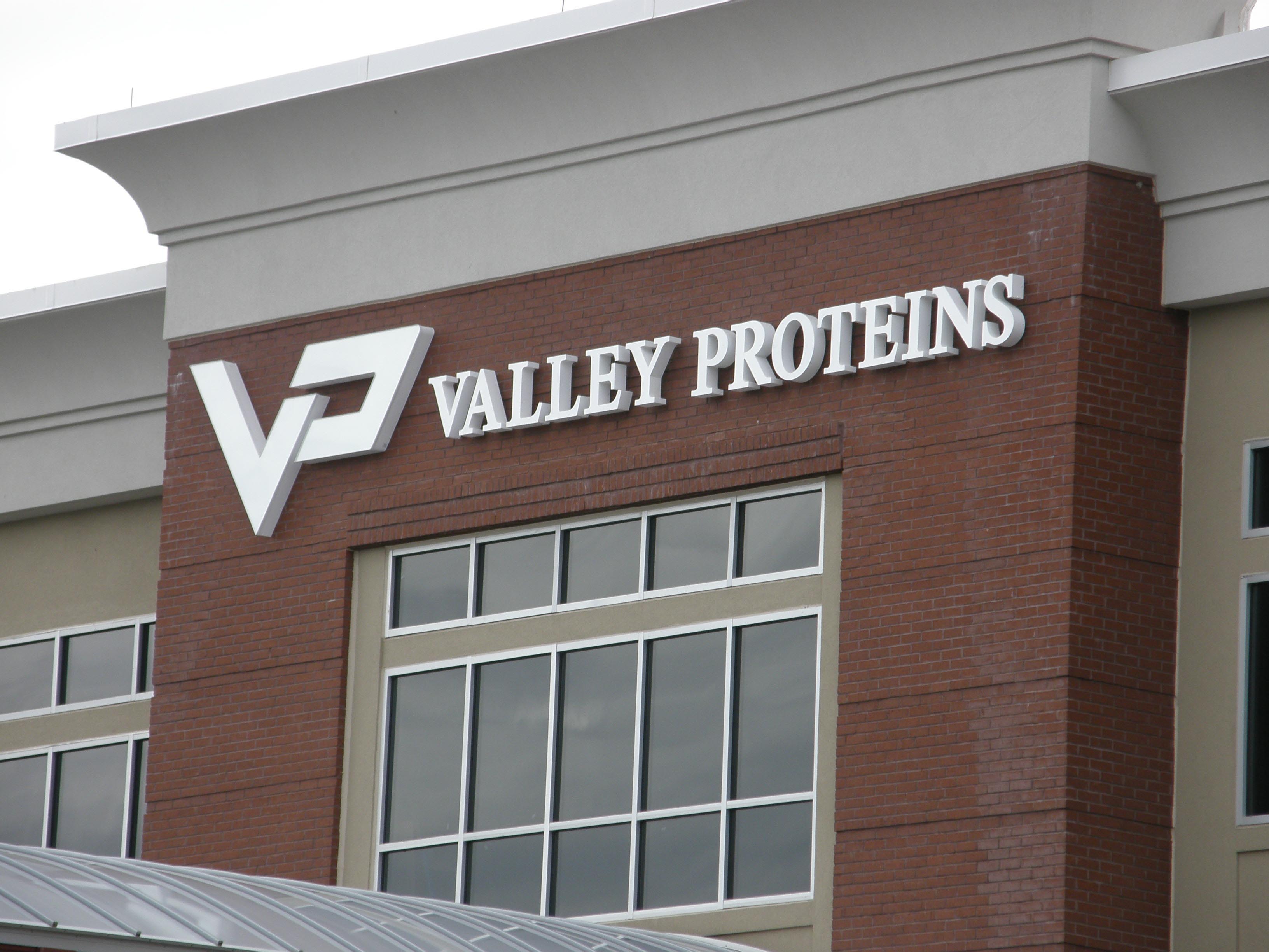 Valley Proteins Outdoor Sign Eddie Edwards Signs